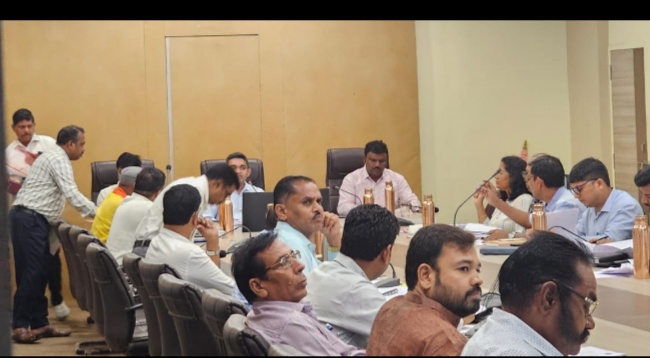 जल जीवन मिशन के अंतर्गत कार्यों को लेकर धरमपुरी विधायक कालू सिंह ठाकुर ने दिखाई नाराजगी  कलेक्टर ने कहा यह सुनिश्चित किया जाए की कोई घर जल से वंचित न रहे,