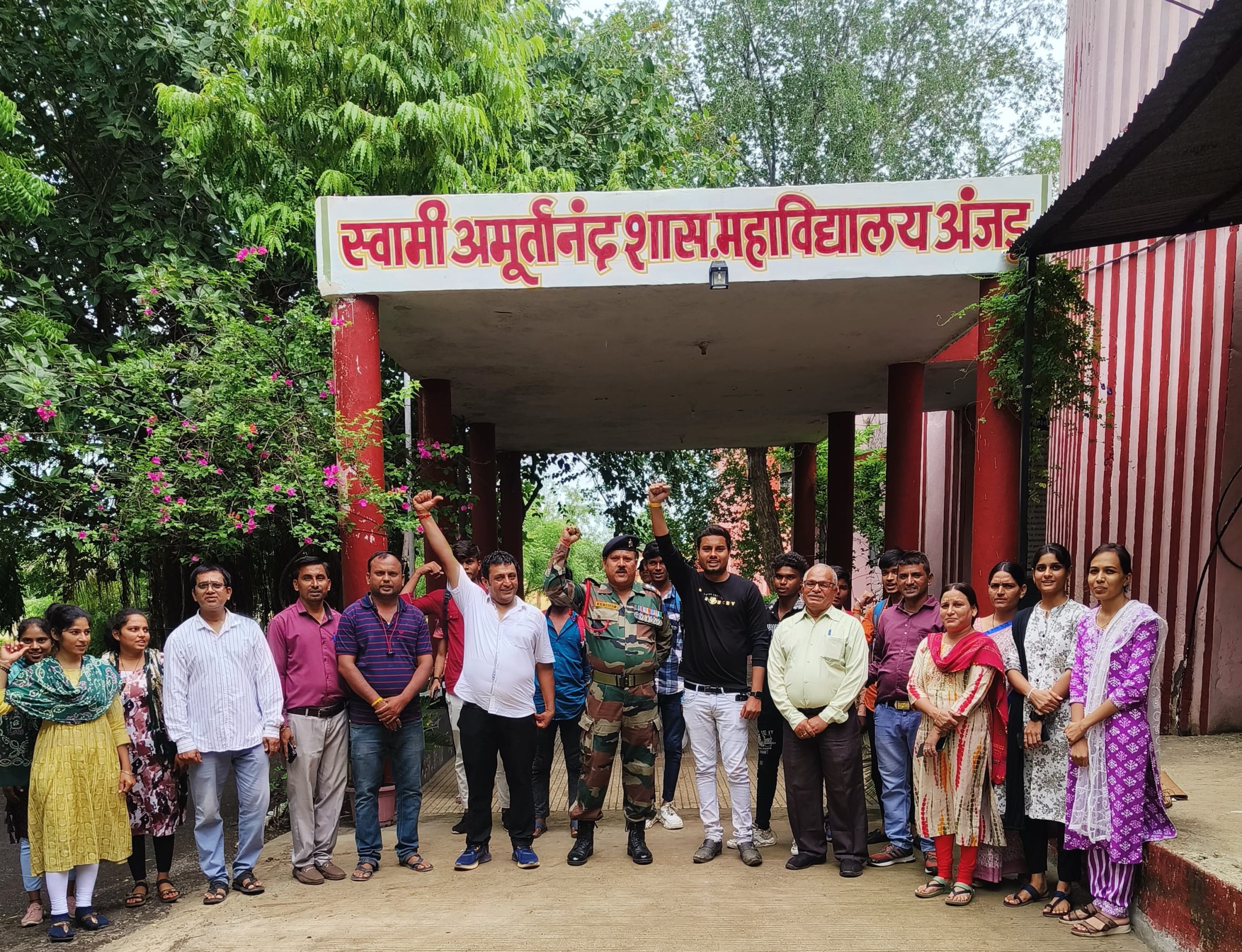 अंजड़ स्वामी विवेकानंद कैरियर सेल प्रकोष्ठ द्वारा आज स्वामी अमूर्तानंद शासकीय महाविद्यालय अंजड़ में कारगिल विजय दिवस कार्यक्रम आयोजन किया गया