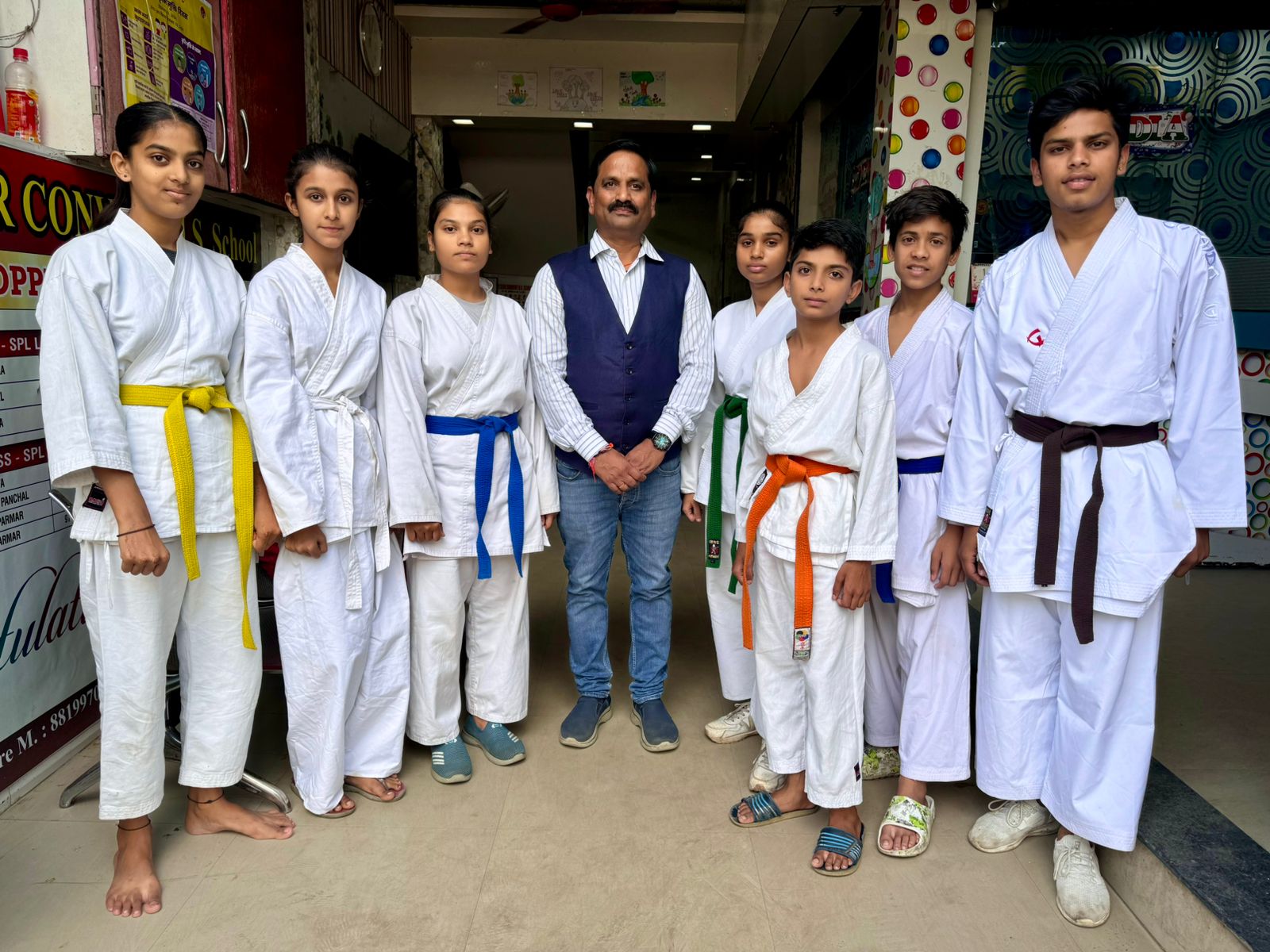 इंदोर सिटी स्टार कान्वेंट  स्कूल के बच्चो ने  68 वे गेम्स फेडरेशन आफ इंडिया में कूडो प्रतियोगिता में 5 स्वर्ण पदक जीतकर बनाया रिकार्ड