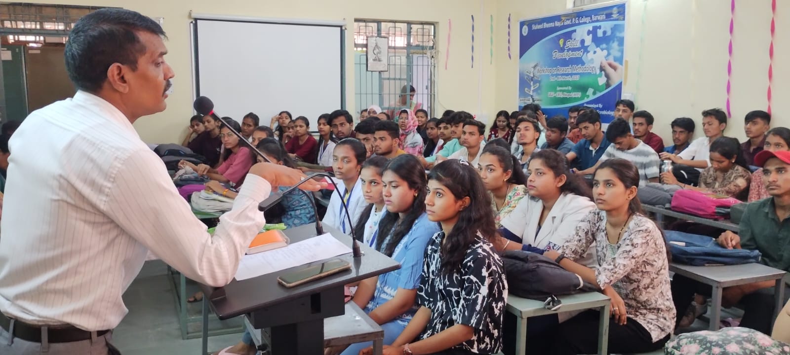 बड़वानी म.प्र. के माइकोबालाजी वार्षिक कैलेण्डर के अनुसार भारतीय ज्ञान परम्परा को विश्लेषित करते हुए स्वास्थ्य जागरूकता सप्ताह का आयोजन किया गया