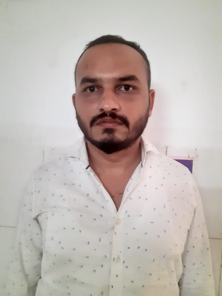 भाई की मृत्यु की रिपोर्ट देने पर- डॉ. अर्पित कुमार नायक, मेडिकल ऑफिसर, सामुदायिक स्वास्थ्य केंद्र कल्याणपुरा जिला झाबुवा ने मांगी रिश्वत प्रकरण दर्ज