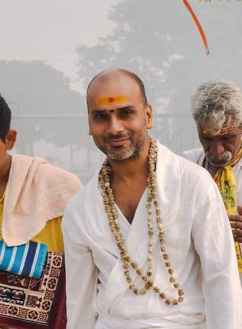 अंजड:- नर्मदा मैया के परम भक्त, साधक, निराहार महायोगी समर्थ श्री दादा गुरु का दिनांक 23 नवम्बर शनिवार को प्रातः 11 बजे अंजड नगर में प्रवेश होगा