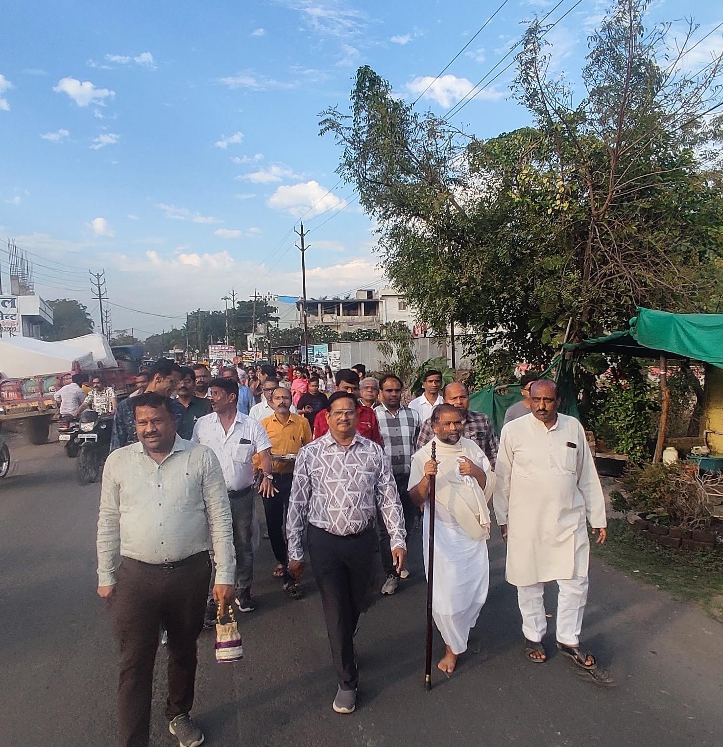 मनावर दादावाडी में त्रिदिवसीय महा महोत्सव आयोजन पर  ज्योतिष रत्न मुनिराज श्री दिव्यचंदविजयजी म सा की पावन सानिध्य  में  गुरु सप्तमी पर्व हर्षोल्लास से मनाया गया