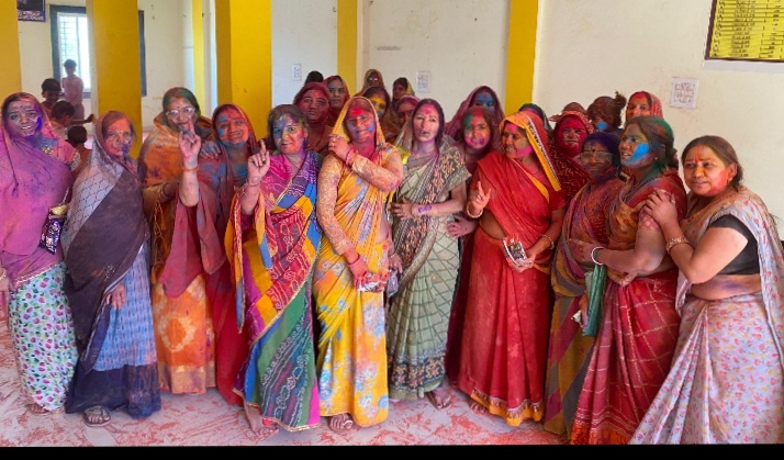 मनावर आद्यगौड़ ब्राह्मण समाज ने मनाई सामाजिक एकता की रंग पंचमी।