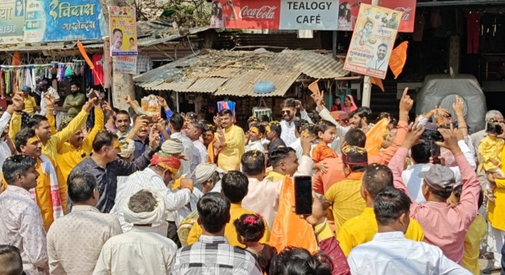 गुड़ी पड़वा नववर्ष पर नालछा में हिंदू युवा शक्ति द्वारा निकाली गई भगवा यात्रा भगवा मय हुआ नालछा नगर, यात्रा का विभिन्न मंचों से हुआ अभूतपूर्व स्वागत एक दूसरे को दी बधाई