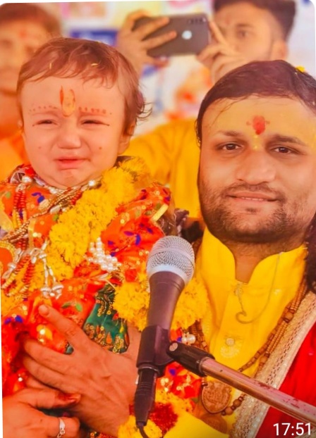 ग्राम शंकरपुरा में आयोजित श्रीमद् भागवत कथा में श्री कृष्ण जन्मोत्सव मनाया गया पंडित विजय कृष्ण शास्त्री के श्री मुख से कथा का रसपान भक्त जन कर रहे हे