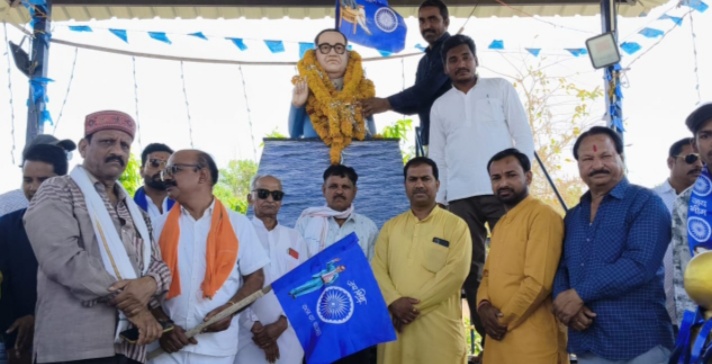 नालछा / नालछा नगर में आज बाबा साहेब डॉक्टर भीमराव जी अंबेडकर की पुण्यतिथि अंबेडकर ,सोमवारीया स्थल पर मनाई गई