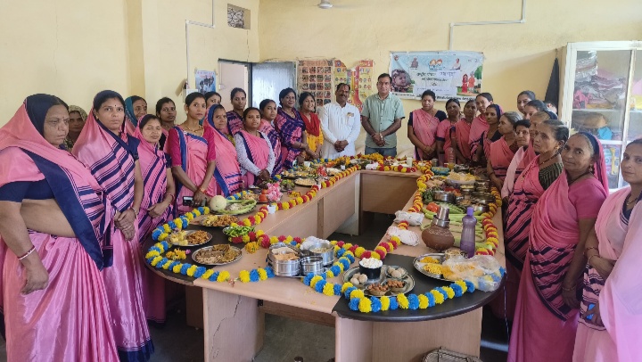 नालछा/ मध्य प्रदेश शासन निर्देशों के अनुसार आंगनबाड़ियों मे कुपोषण आहार कार्यक्रम पखवाड़ा मनाया जा रहा है