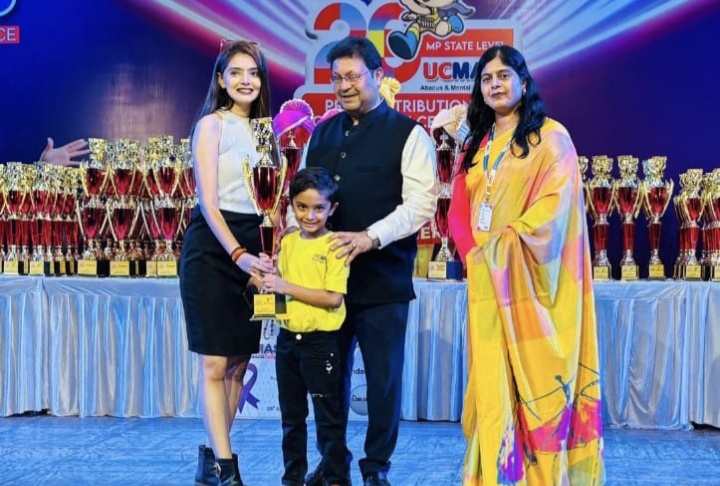 इंदौर 26अप्रैल को योग्यता और कौशल के दम पर बड़वानी जिले के छात्रों ने राज्य स्तरीय मुकाबले में जीते पुरस्कार