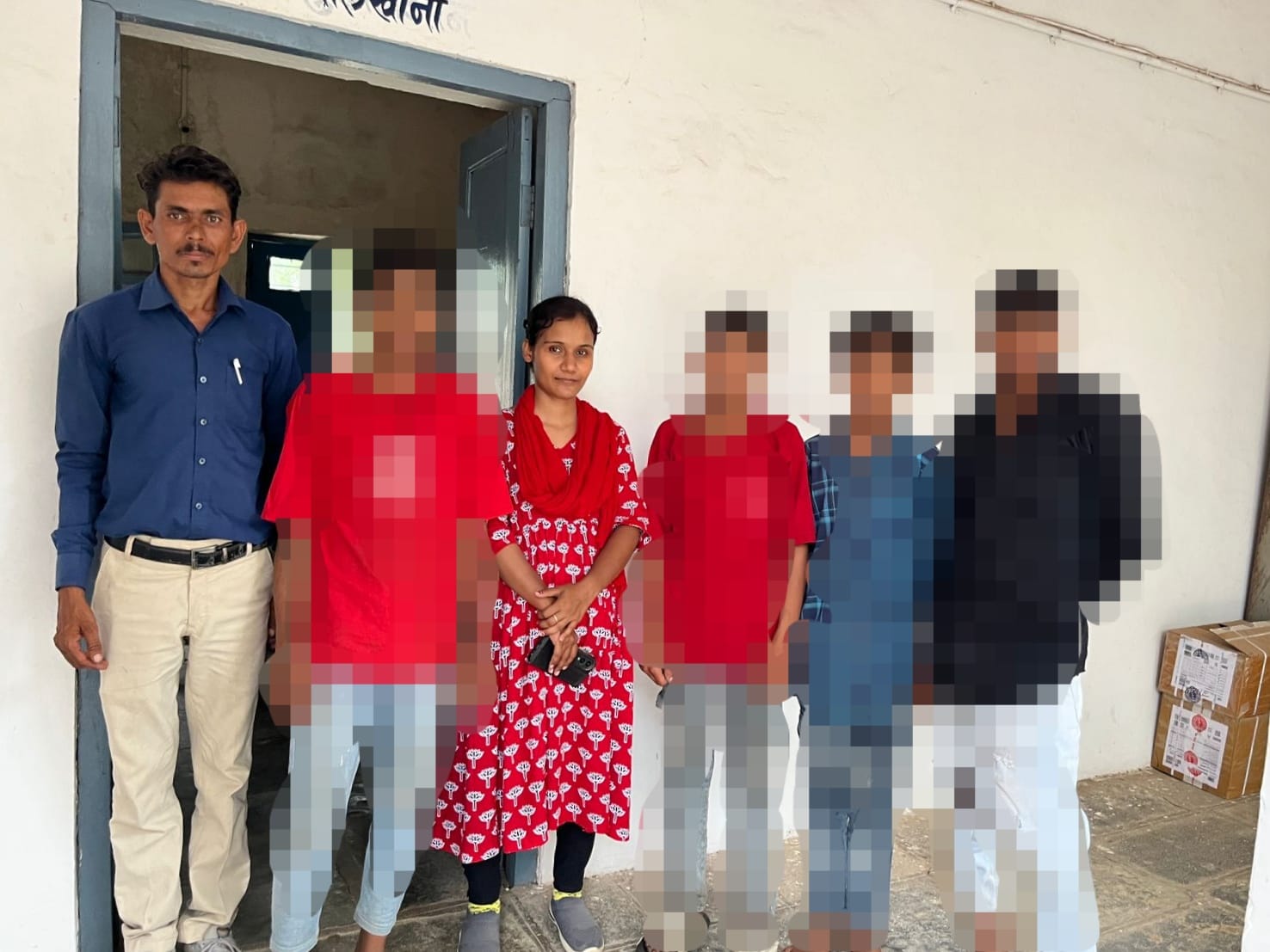 प्रतापगढ़ में बाल श्रम के खिलाफ कार्रवाई जारी चार दुकानों से 5 बच्चों को कराया मुक्त, मालिकों के खिलाफ केस दर्ज