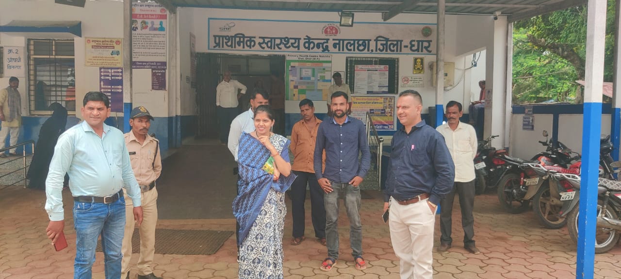 नायब तहसीलदार विशाखा चौहान पहुंची नालछा के स्वास्थ्य केंद्र एन आर सी मैं उपचारत बच्चों से चर्चा कर माताओ को दी समझाइस चिकित्सकों की कमी पर जताई चिंता वरिष्ठ अधिकारियों को जानकारी देने की बात कही