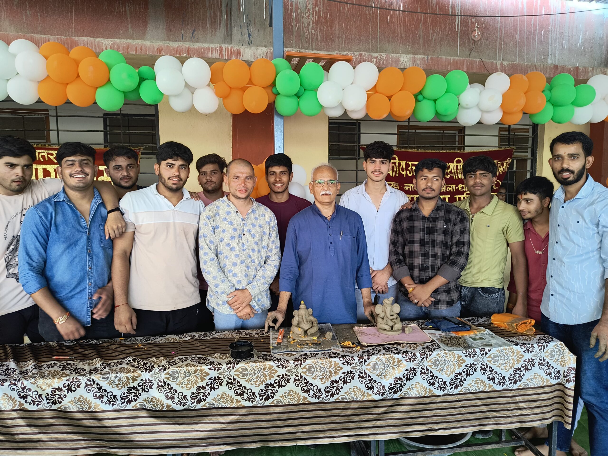 नालछा समर्पण जागरण मंच द्वारा माटी गणेश सिद्ध गणेश घर घर गणेश,हर घर गणेश ,विराजे हर घर गणेश अभियान अंतर्गत एक दिवसीय प्रशिक्षण कार्यक्रम का आयोजन हुआ।