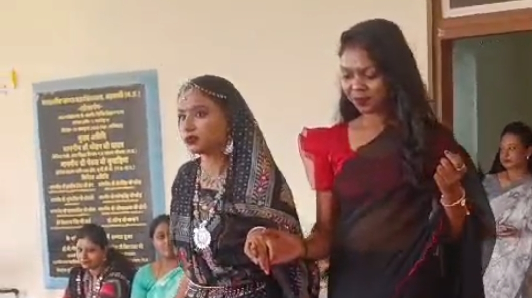 बड़वानी शासकीय कन्या महाविद्यालय में  अल्पावधि रोजगारोन्मुखी ब्यूटीशियन प्रशिक्षण कार्यक्रम का हुआ समापन