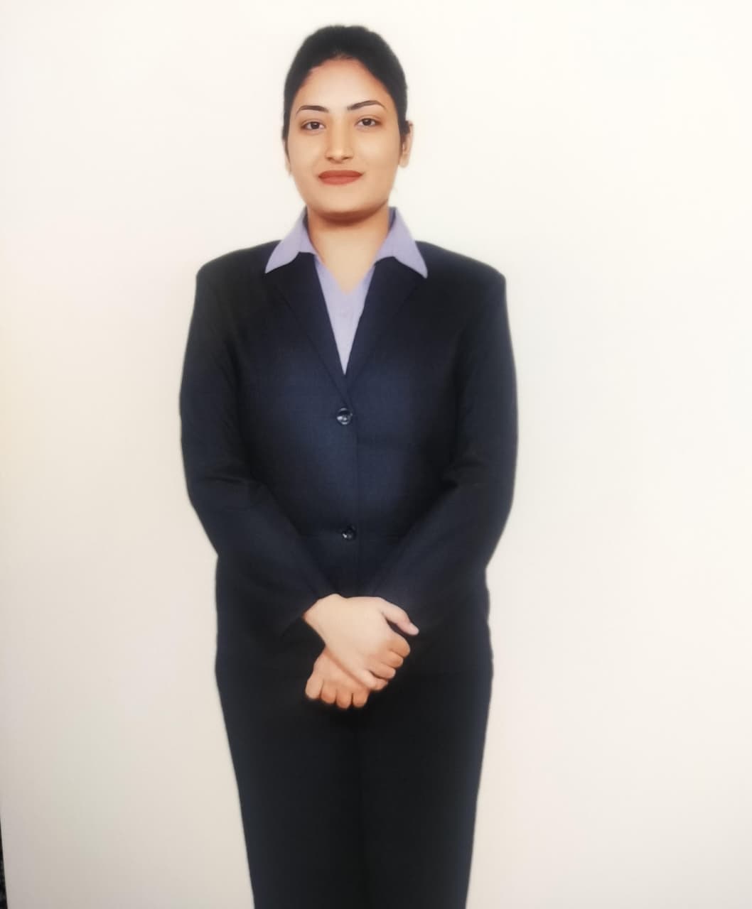 संघर्ष से शिखर तक का सफर तय किया अंजड  के समीप ग्राम बिलवा की बेटी अमीषा पटेल मूलेवा ने हासिल किया डोमेस्टिक एयरलाइन में हुवा चयन